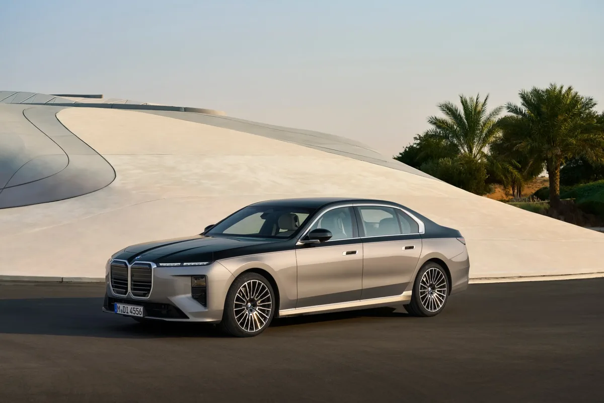 법인차 비용처리 상담에 활용되는 BMW 7시리즈 예시 이미지